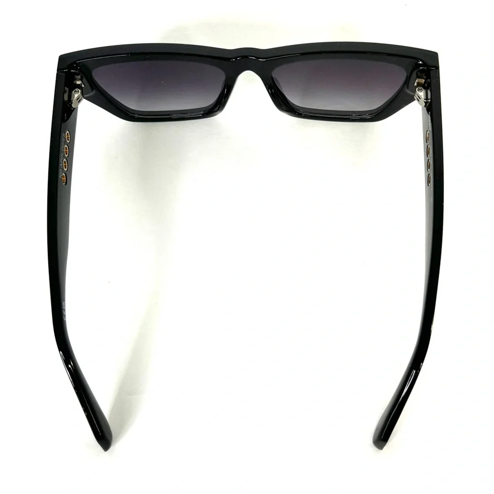 QUAY Australia NEW No Apologies Angled Square Sunglasses NEW Black Smoke